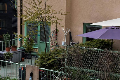 balcony decoration